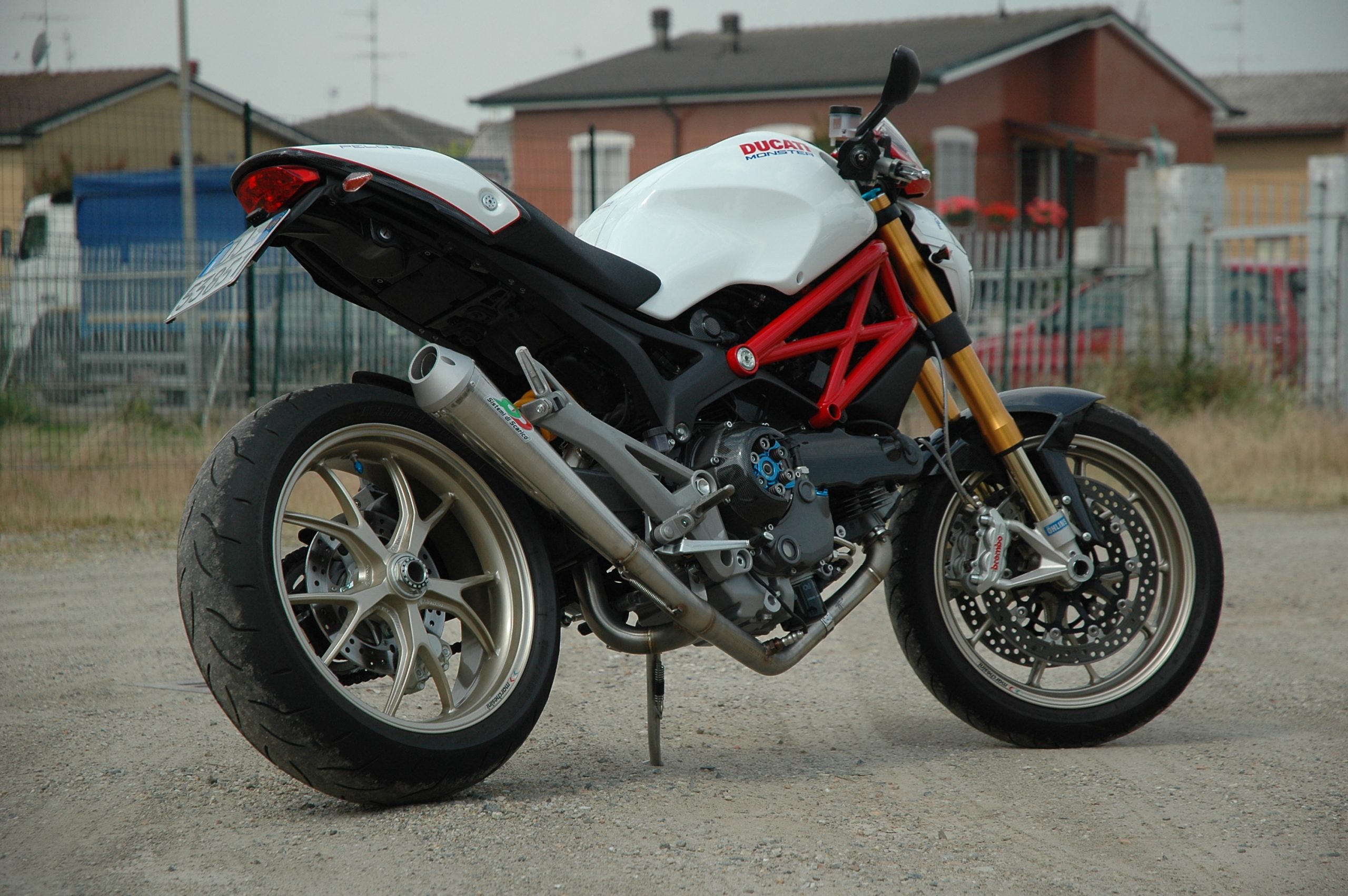 Ducati Monster 796 VA Auspuffanlage Maxcone