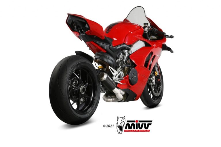 Ducati_Panigale-V4_2018_RDU006SM3C_02_1280x1280